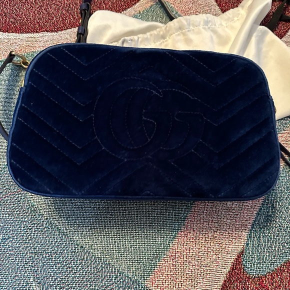 GUCCI GG MARMONT VELVET BAG - Picture 5 of 7